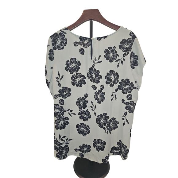 41 Hawthorne plus size 2X floral top sea green color summer top stretchy - Picture 4 of 4